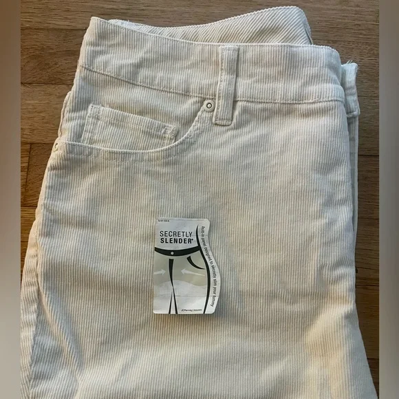 NEW St John’s Bay Secretly Slender Corduroy Pants Sz 10 - Picture 3 of 8
